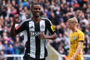 DO：纽卡想要留住伊萨克 若出售球员转会费或达1.5亿镑