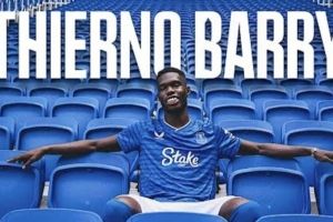 官方：埃弗顿从黄潜签下22岁前锋巴里，据悉费用3500万欧+浮动