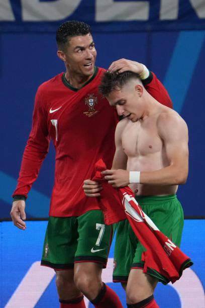 体育赛事数据-将门虎子！小孔塞桑112秒极限绝杀，跨越24年的传承